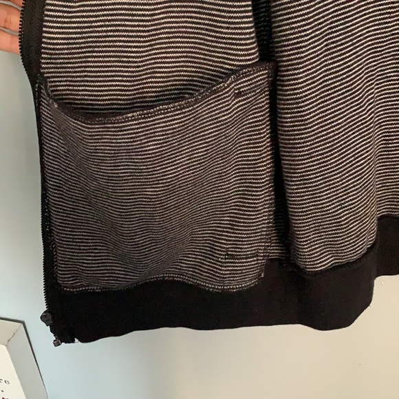 Kenneth Cole Lightweight Jacket - Picture 3 of 3